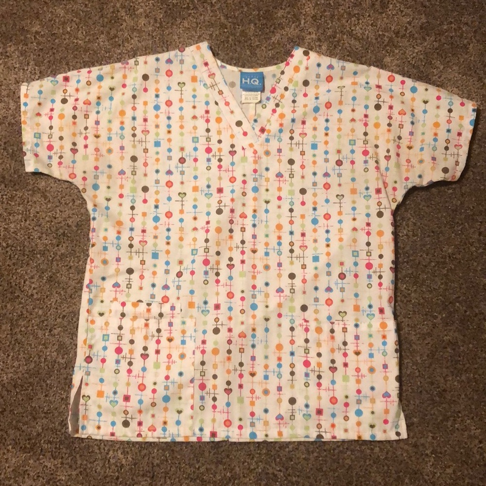 Scrub top and bottoms. Great condition.